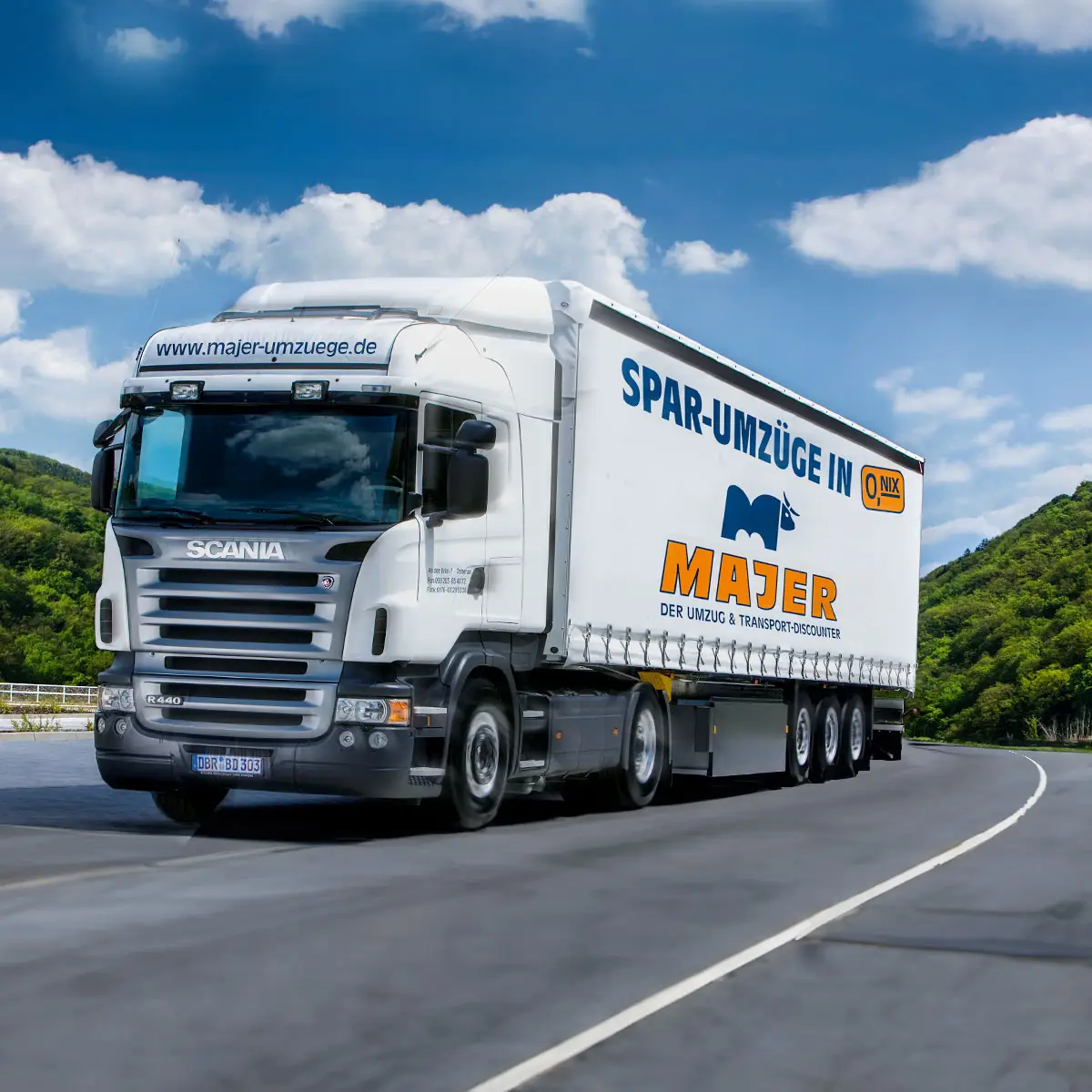 MAJER – LKW-Beschriftung »Der Umzug & Transport-Discounter«